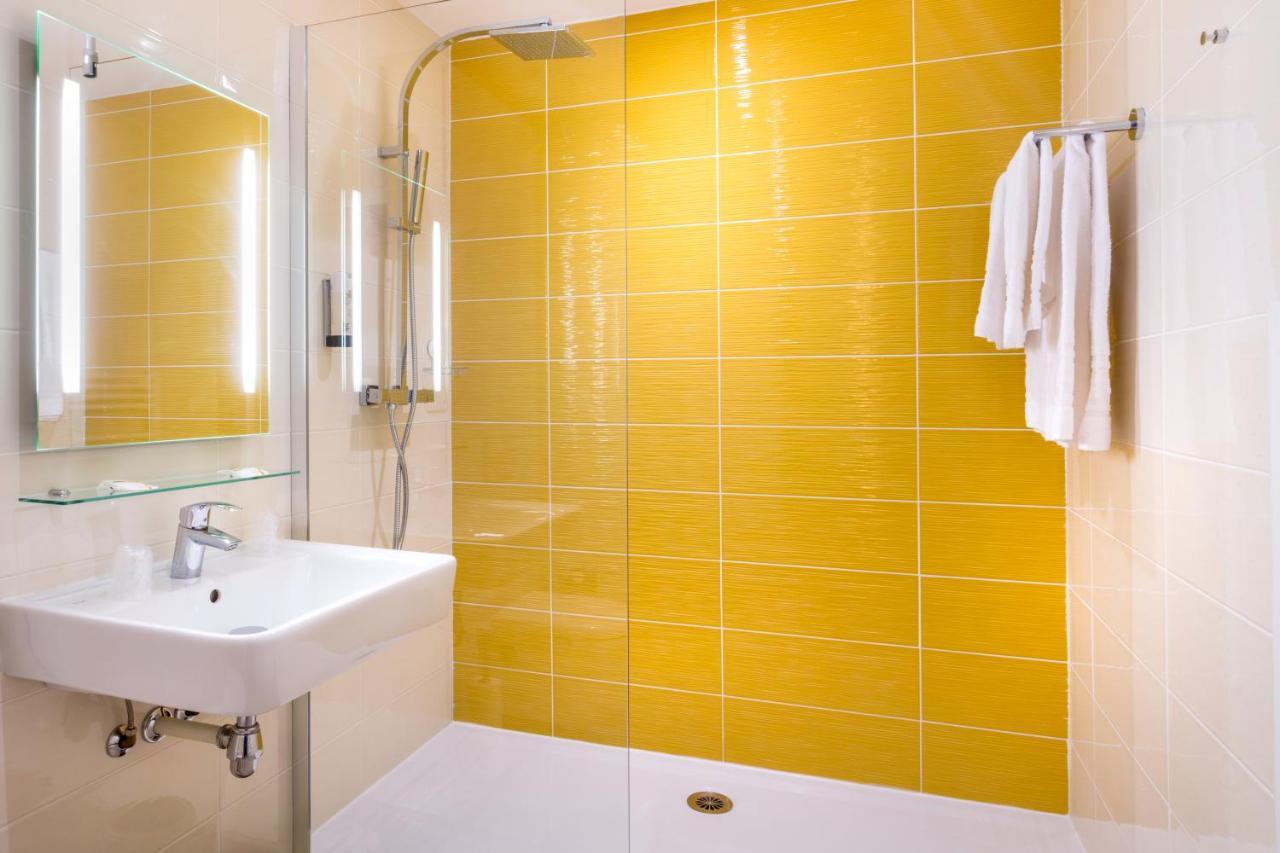 Best Western Domaine De Roquerousse Salon-de-Provence Ngoại thất bức ảnh