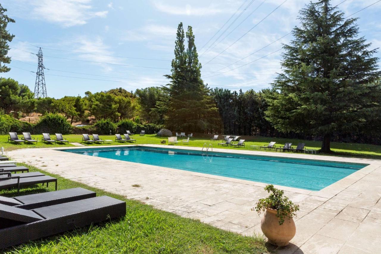 Best Western Domaine De Roquerousse Salon-de-Provence Ngoại thất bức ảnh