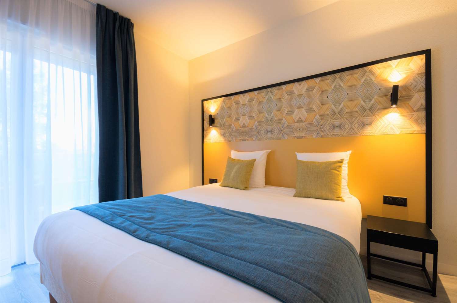 Best Western Domaine De Roquerousse Salon-de-Provence Ngoại thất bức ảnh